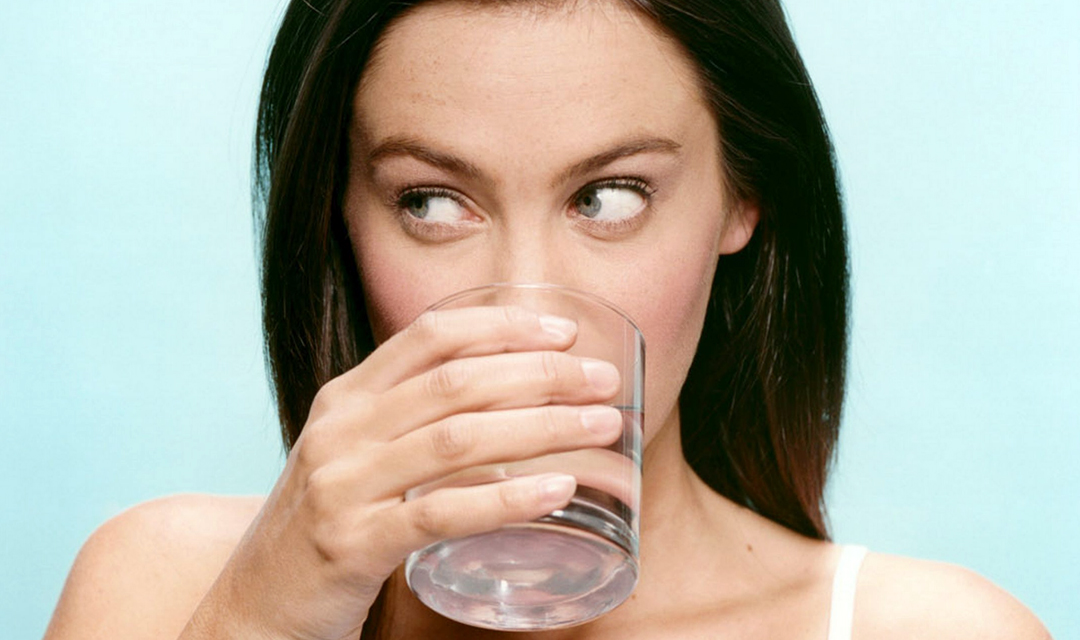 5 Benefits Of Drinking Water First Thing In The Morning